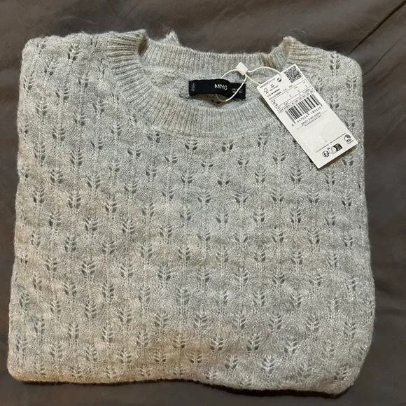NWT Light HeatherGrey Knit Sweater Women’s Sz Small with Lurex detailing - Picture 5 of 7